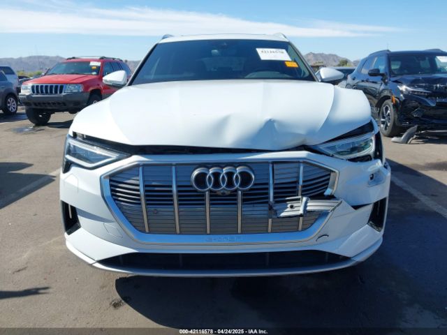 WA1LAAGE6MB002079 Audi E-tron Premium Plus Quattro