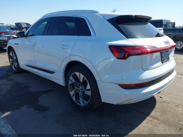 WA1LAAGE6MB002079 Audi E-tron Premium Plus Quattro