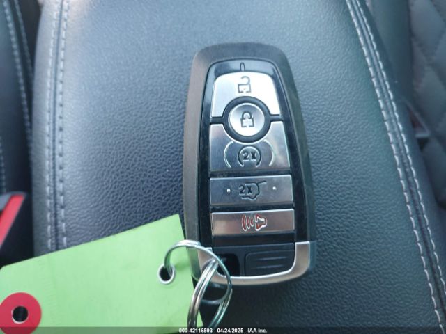 1FMCU9JA5RUA93063 Ford Escape Platinum