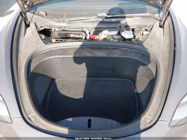 5YJ3E1EA1JF021139 Tesla Model 3 Long Range/mid Range