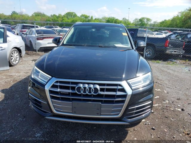 WA1ANAFY1J2003708 Audi Q5 2.0t Premium/2.0t Tech Premium