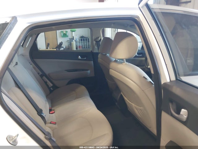 KNAGT4L35H5137739 KIA Optima Lx