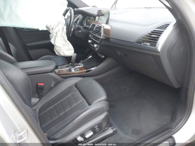 2018 BMW X3 5UXTR9C50JLD59719 Photo 4