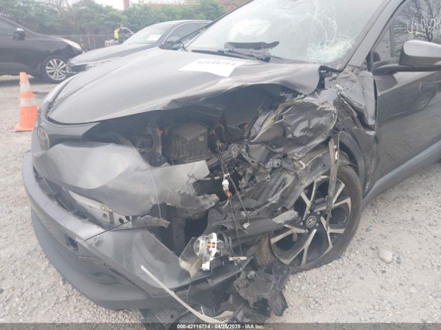 NMTKHMBX9JR044367 Toyota C-hr Xle Premium