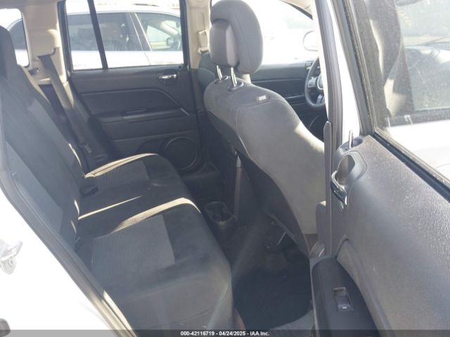 1C4NJCBA1GD568996 Jeep Compass Sport