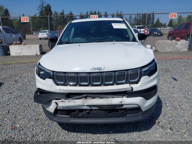 3C4NJDFB6NT164933 Jeep Compass Latitude Lux 4x4