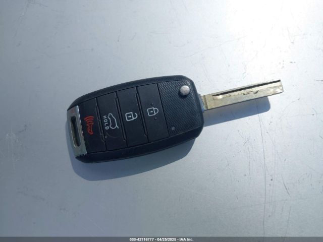 5XYPGDA31KG437240 KIA Sorento 2.4l Lx
