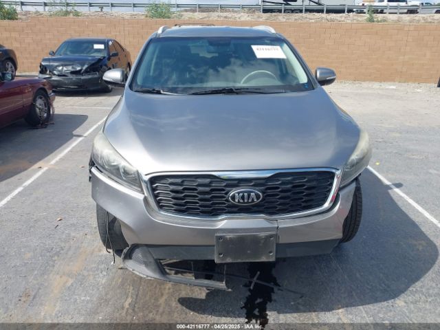 5XYPGDA31KG437240 KIA Sorento 2.4l Lx