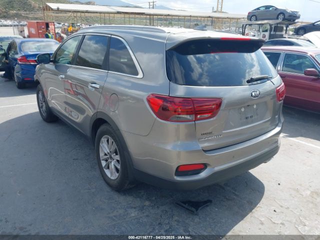 5XYPGDA31KG437240 KIA Sorento 2.4l Lx
