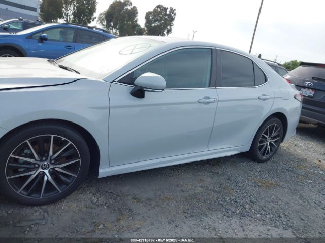 4T1T11BK7NU060416 Toyota Camry Se Awd