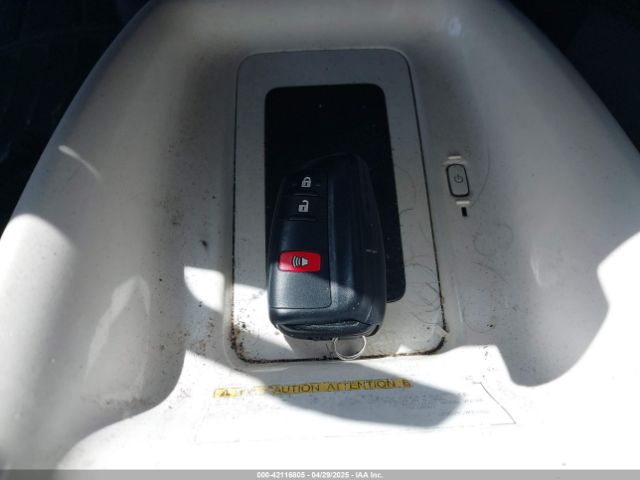 JTDKARFU1G3003700 Toyota Prius Four Touring