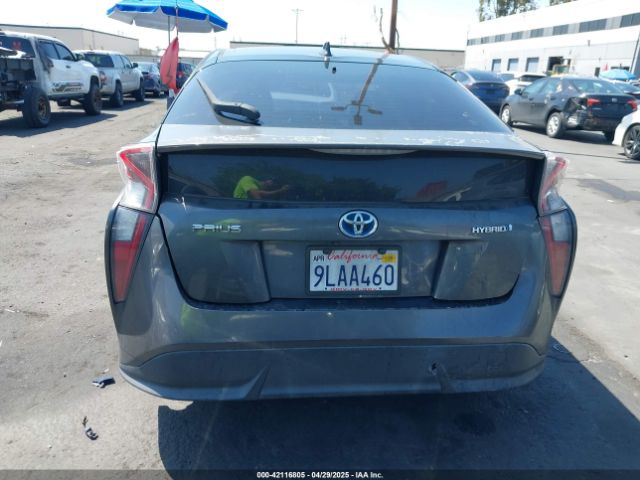 JTDKARFU1G3003700 Toyota Prius Four Touring