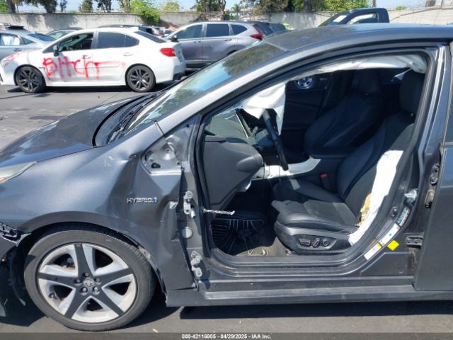 JTDKARFU1G3003700 Toyota Prius Four Touring