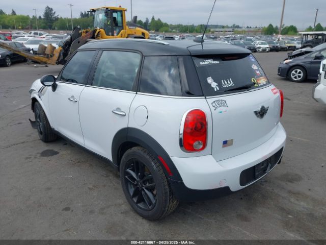 2012 MINI COOPER COUNTRYMAN WMWZB3C57CWM04258 Photo 2