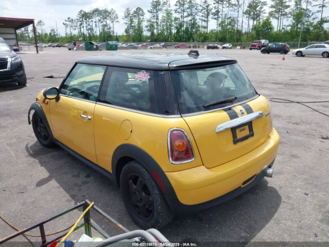 2009 MINI COOPER WMWMF33579TT69729 Photo 2