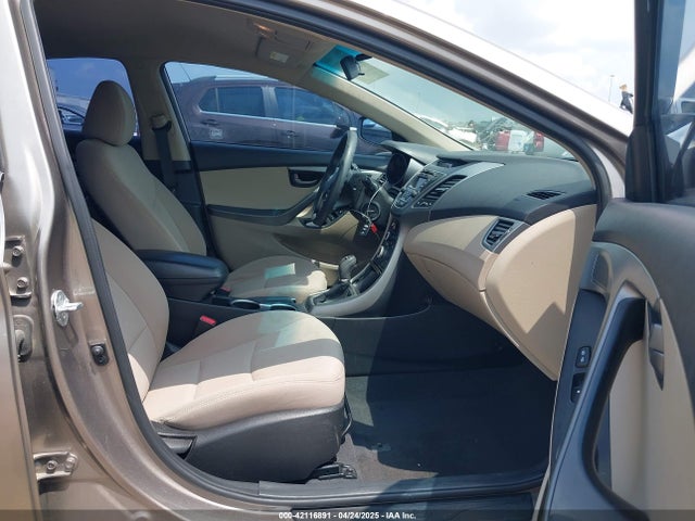 5NPDH4AE3EH519825 Hyundai ELANTRA SE