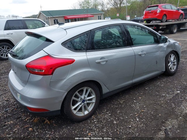 1FADP3K22GL367476 Ford FOCUS SE