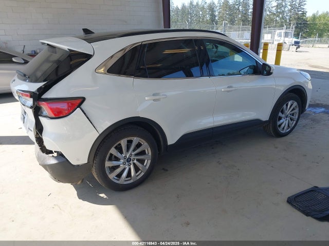 1FMCU9DZ5MUA27459 Ford Escape Titanium Hybrid