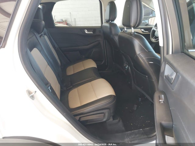 1FMCU9DZ5MUA27459 Ford Escape Titanium Hybrid