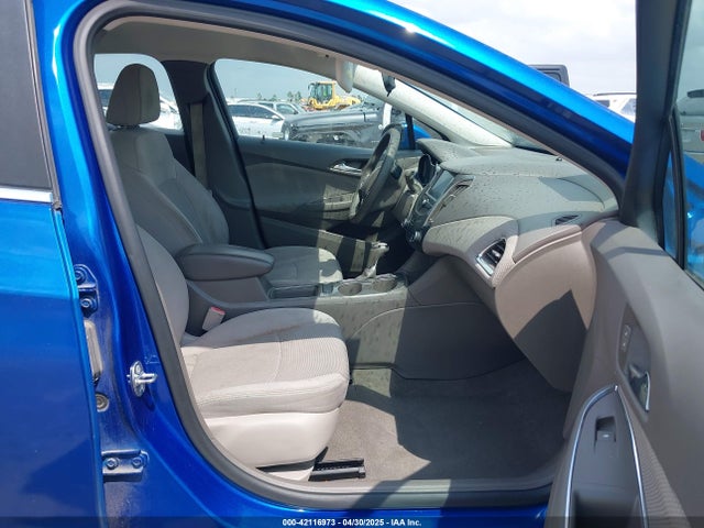 1G1BE5SM4H7222897 Chevrolet Cruze Lt Auto