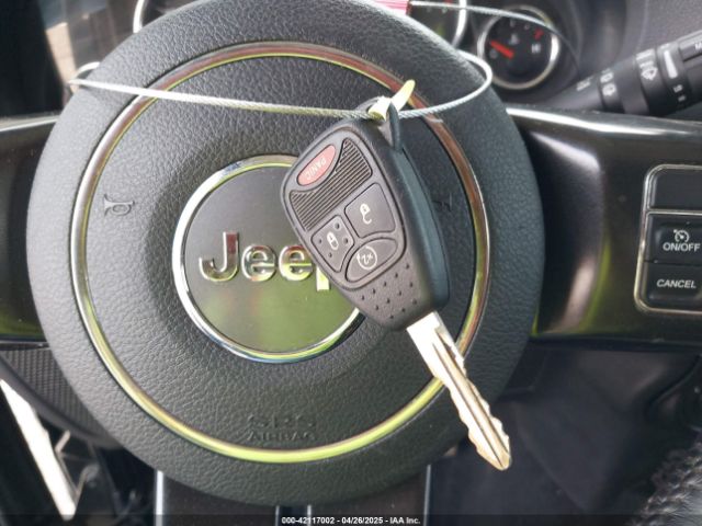 1C4BJWEG3HL699780 Jeep Wrangler Unlimited Smoky Mountain 4x4