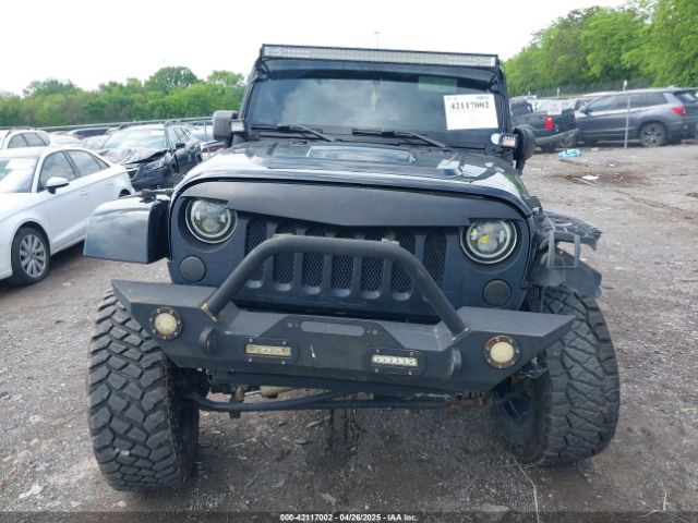 1C4BJWEG3HL699780 Jeep Wrangler Unlimited Smoky Mountain 4x4