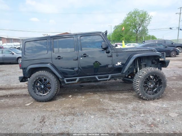 1C4BJWEG3HL699780 Jeep Wrangler Unlimited Smoky Mountain 4x4