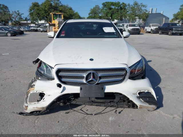 WDDZF4KB3JA421952 Mercedes-Benz E 300 4matic