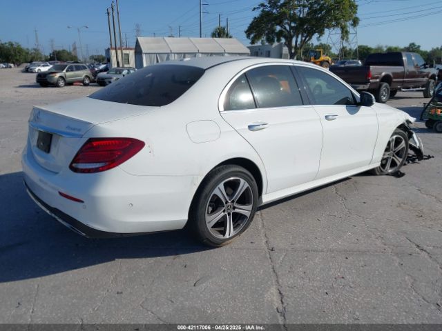 WDDZF4KB3JA421952 Mercedes-Benz E 300 4matic