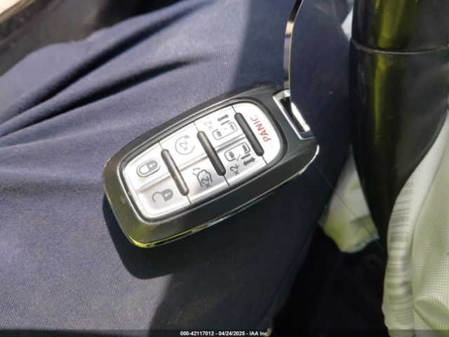 2019 CHRYSLER PACIFICA 2C4RC1BG0KR714914 Photo 10