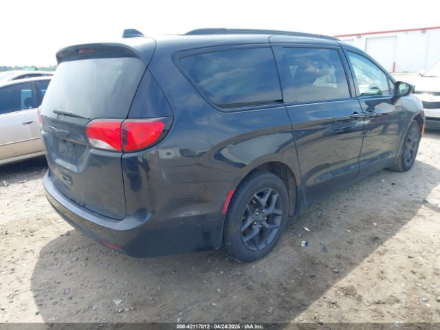 2019 CHRYSLER PACIFICA 2C4RC1BG0KR714914 Photo 3