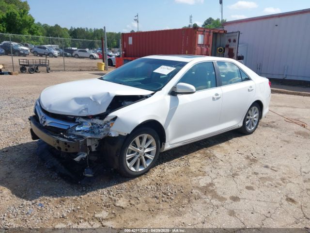 4T1BF1FK1EU806205 Toyota CAMRY XLE
