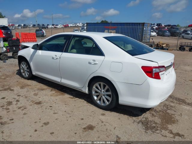 4T1BF1FK1EU806205 Toyota CAMRY XLE