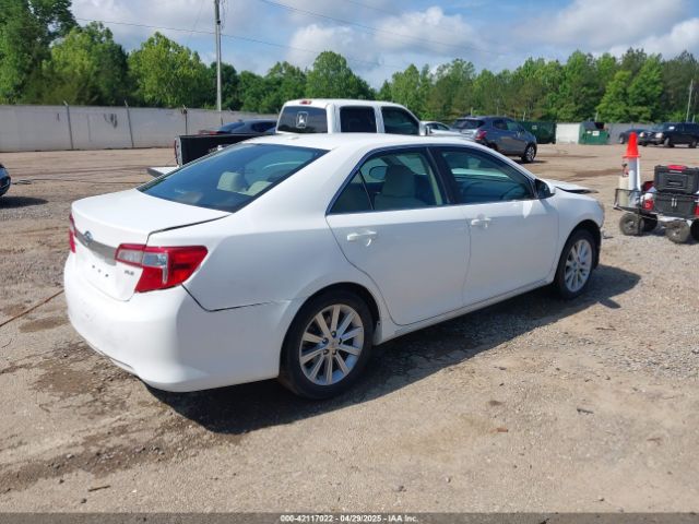 4T1BF1FK1EU806205 Toyota CAMRY XLE