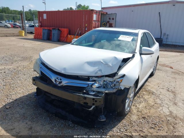 4T1BF1FK1EU806205 Toyota CAMRY XLE