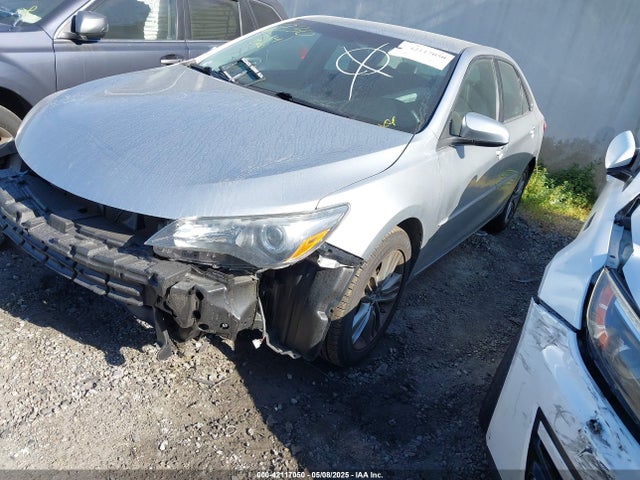4T1BF1FK4GU162749 Toyota CAMRY SE