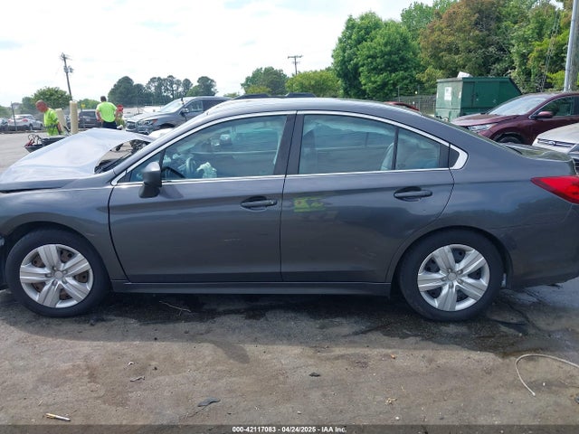 4S3BNAA67J3032155 Subaru Legacy 2.5i