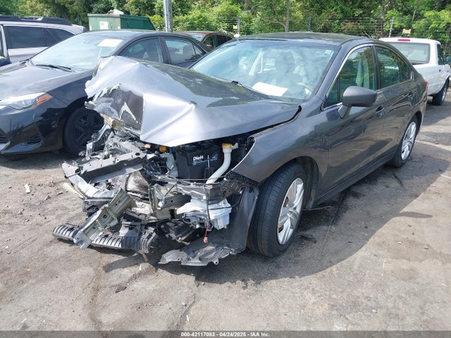 4S3BNAA67J3032155 Subaru Legacy 2.5i
