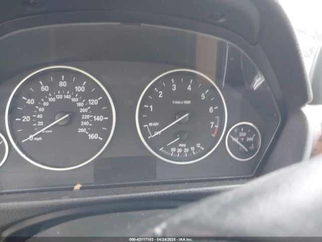 WBA8E1G3XHNU15607 BMW 320i