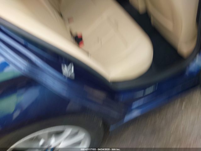 WBA8E1G3XHNU15607 BMW 320i