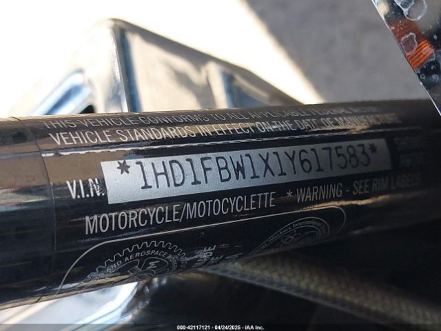 2001 HARLEY-DAVIDSON FLHRI 1HD1FBW1X1Y617583 Photo 9