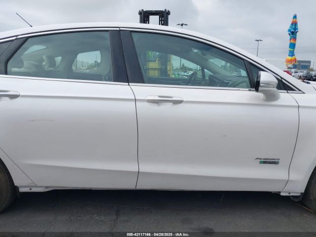 3FA6P0SU5HR299556 Ford Fusion Energi Platinum