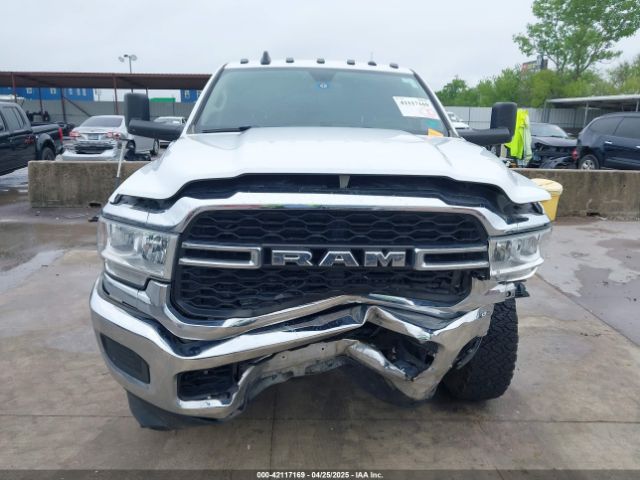 3C6UR5CJ4LG235002 RAM 2500 Tradesman  4x4 6'4 Box
