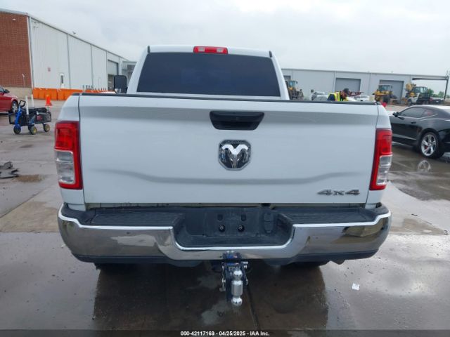 3C6UR5CJ4LG235002 RAM 2500 Tradesman  4x4 6'4 Box