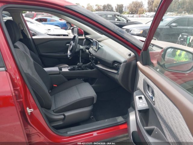 JN8AT3BA1MW008621 Nissan Rogue