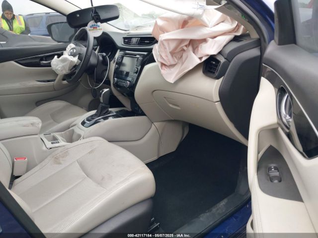 JN1BJ1CPXKW226991 Nissan Rogue Sport Sl
