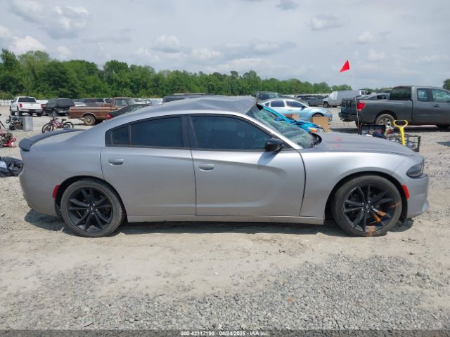 2C3CDXHGXHH515742 Dodge Charger Sxt Rwd