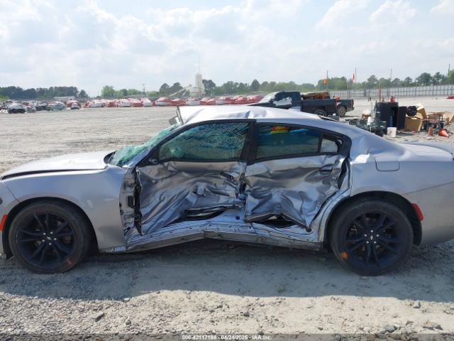 2C3CDXHGXHH515742 Dodge Charger Sxt Rwd