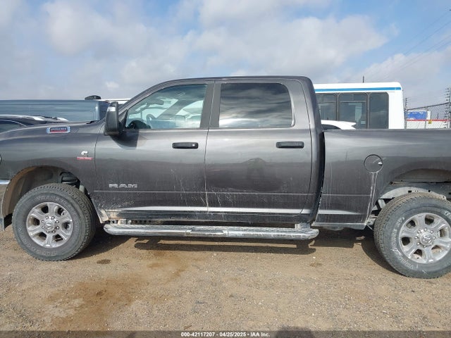 3C6UR5DL8RG336343 RAM 2500 Big Horn  4x4 6'4 Box