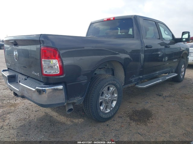 3C6UR5DL8RG336343 RAM 2500 Big Horn  4x4 6'4 Box
